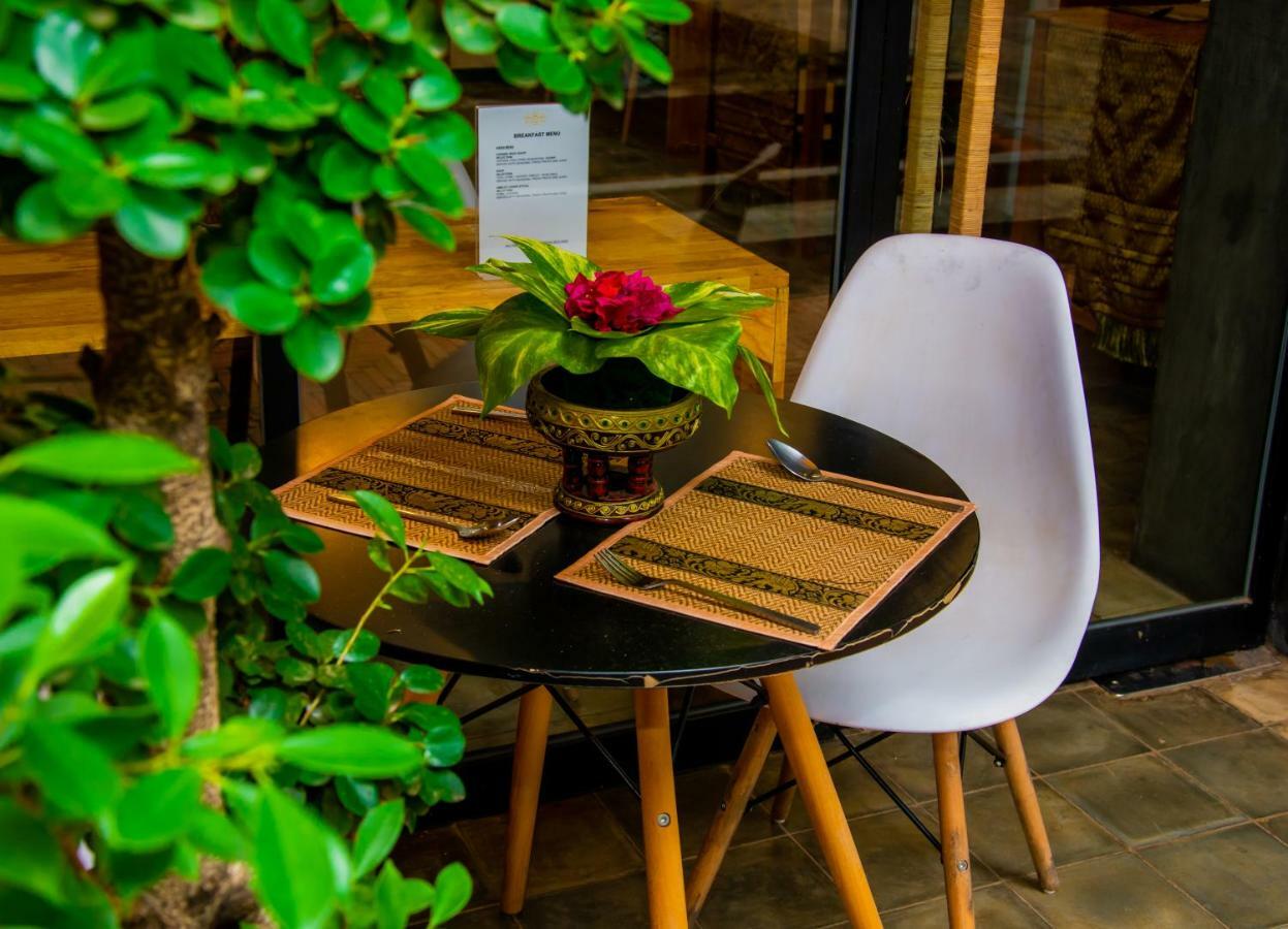1004 Boutique Hotel Siem Reap Dış mekan fotoğraf